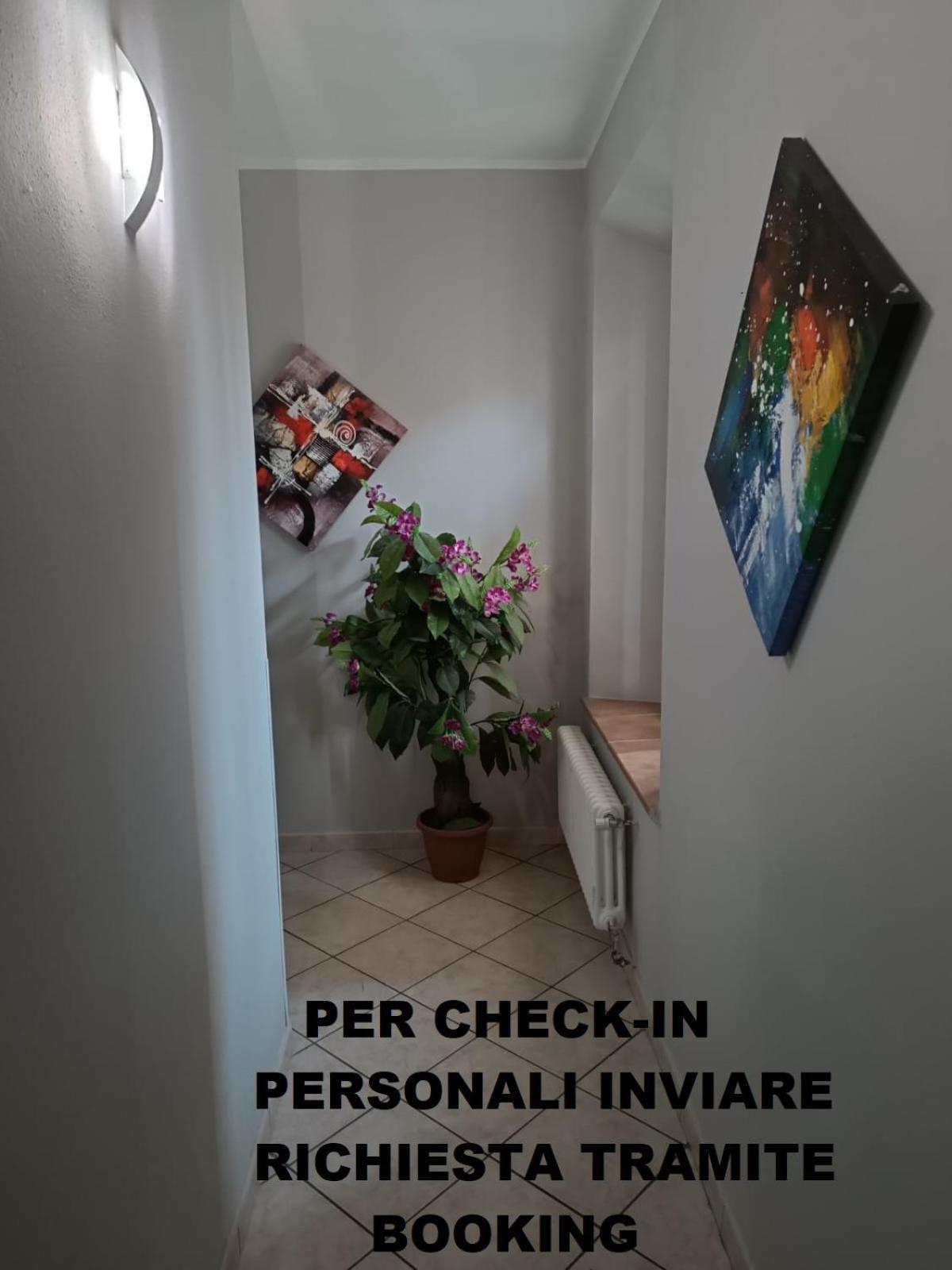 Residence Checkin A Richiesta بارما المظهر الخارجي الصورة